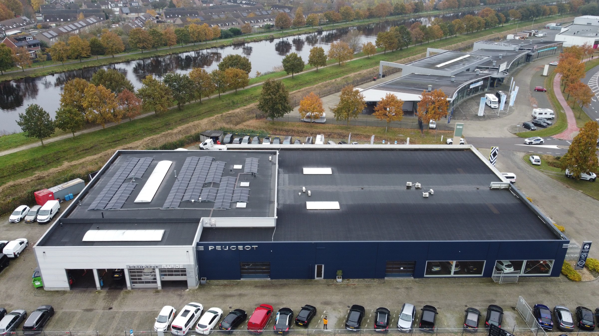 Zakelijke zonnepanelen op vastgoed van Janssen Kerres