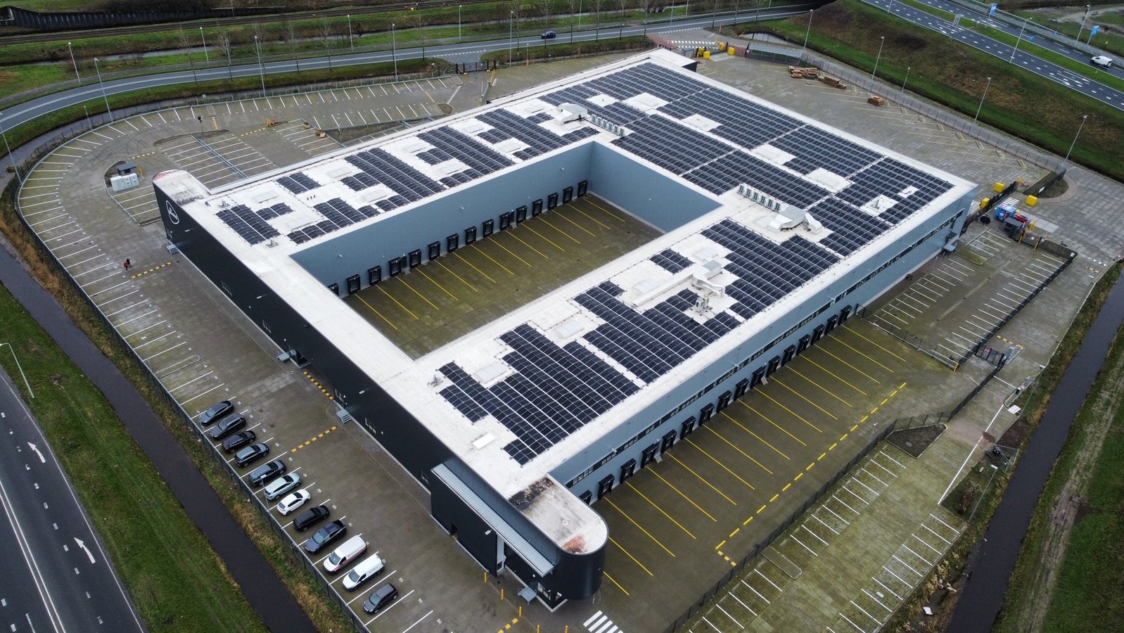 Post NL - Alphen ad Rijn dronefoto1 (1)